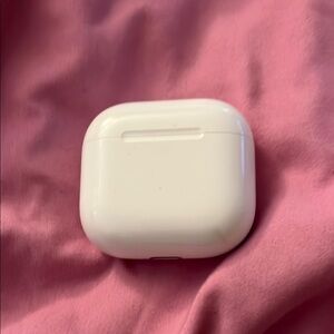 Apple White Earbud Headphones